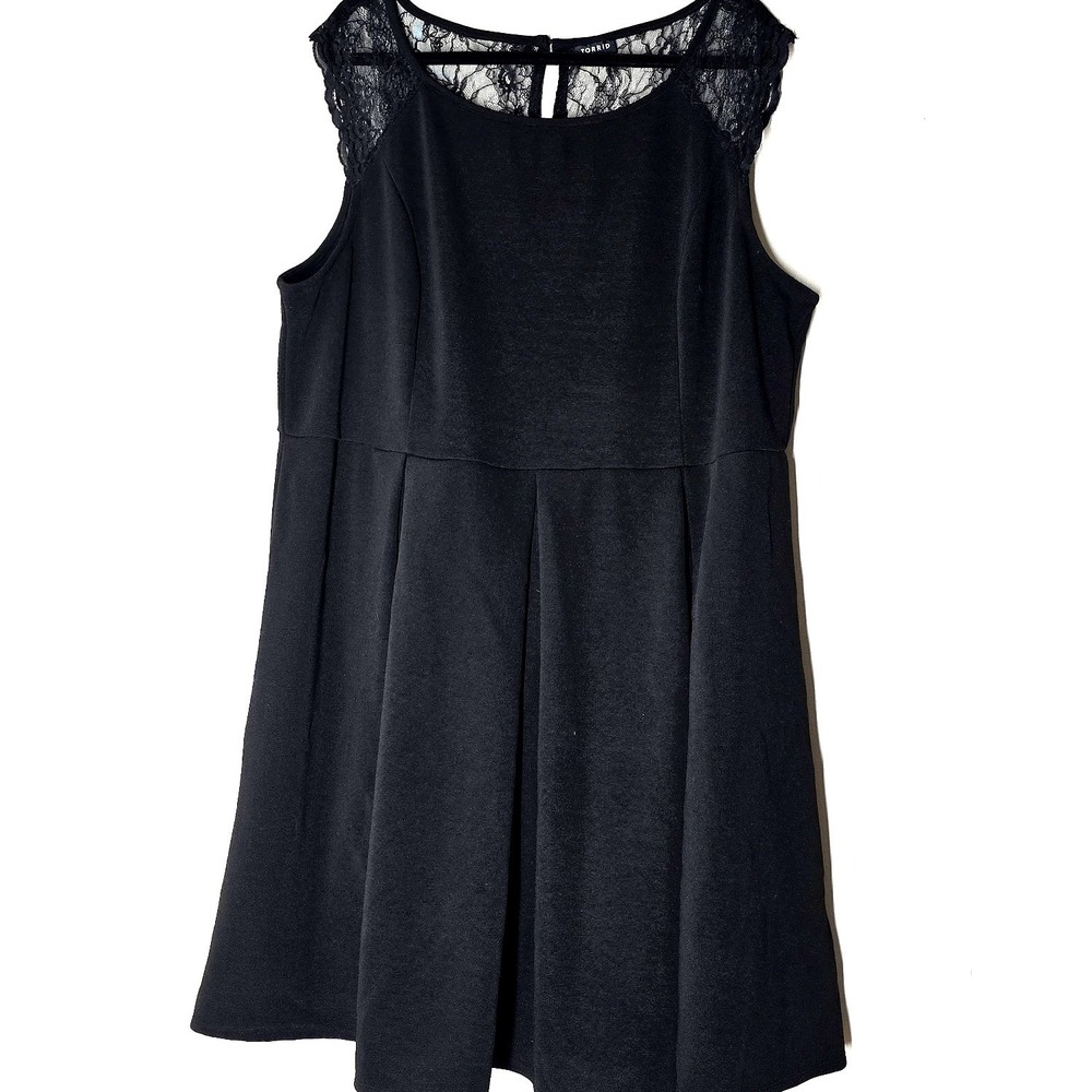 Torrid Womens Floral Lace Top Knee Length Black Dress Pleated Keyhole Back 3X